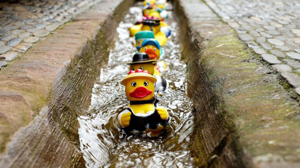 gummiente, badeente, spielzeug, tracht, badespaß, gummiente, badeente, badeente, badeente, badeente, spielzeug, spielzeug, spielzeug, spielzeug, spielzeug, tracht, tracht